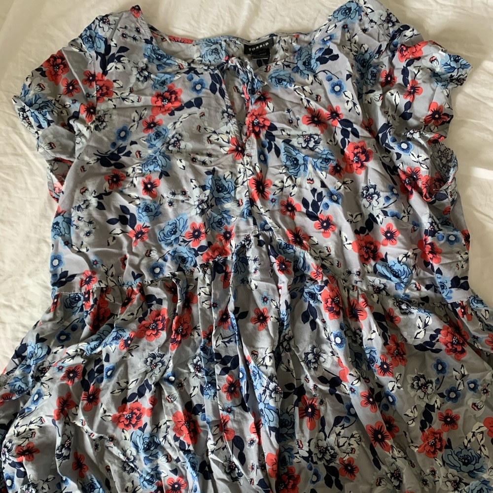 Cute lightweight Top